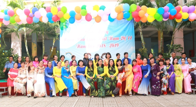 Sinh hoạt 20/11 